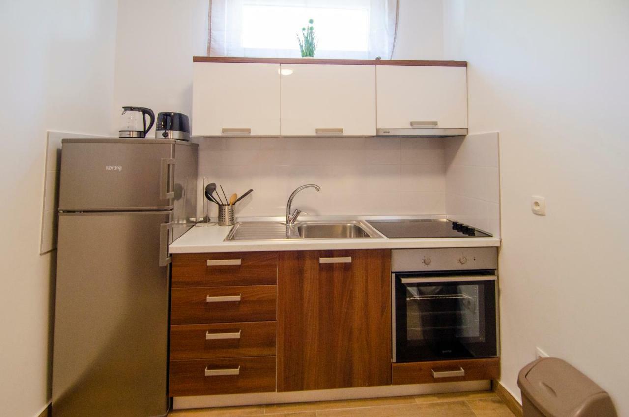 Apartments Sara 4 Бол Экстерьер фото
