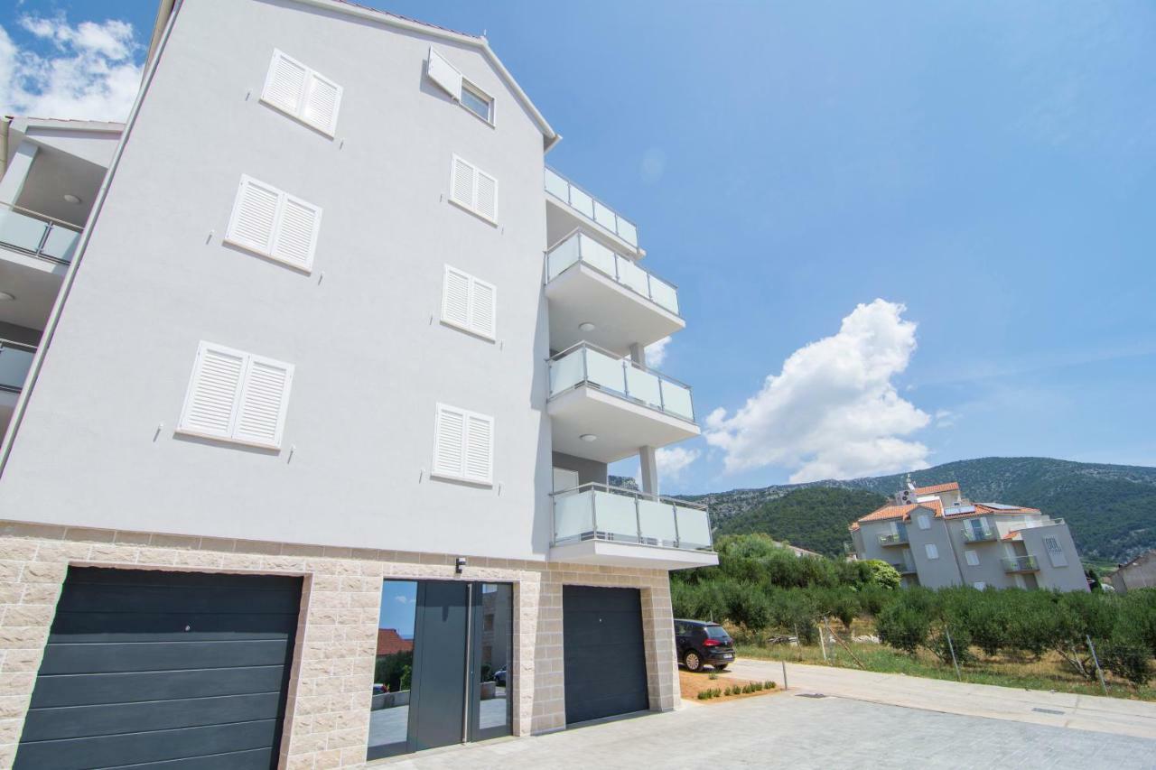 Apartments Sara 4 Бол Экстерьер фото