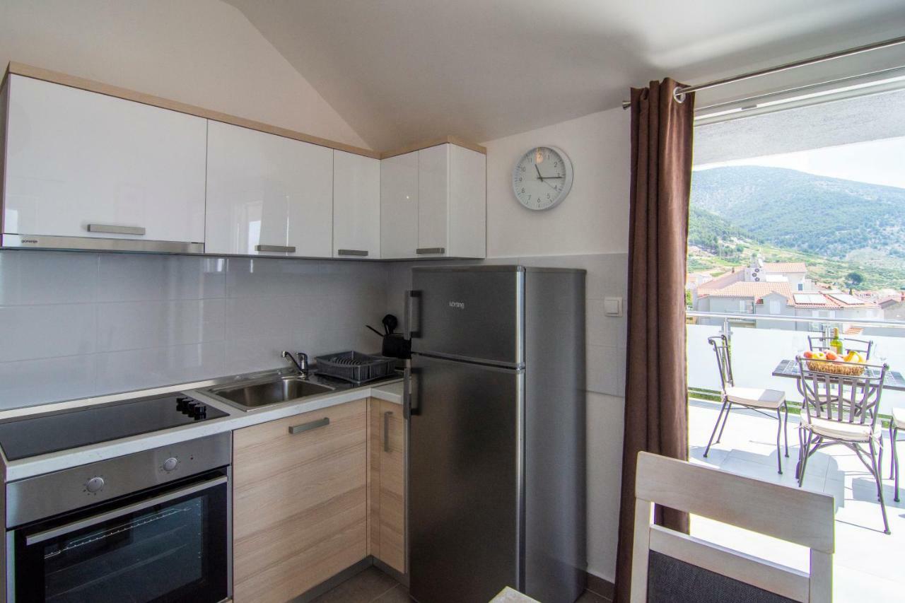 Apartments Sara 4 Бол Экстерьер фото